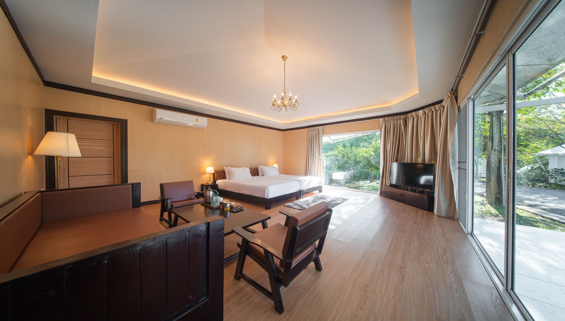 Wonder Mountain Resort Slider 1