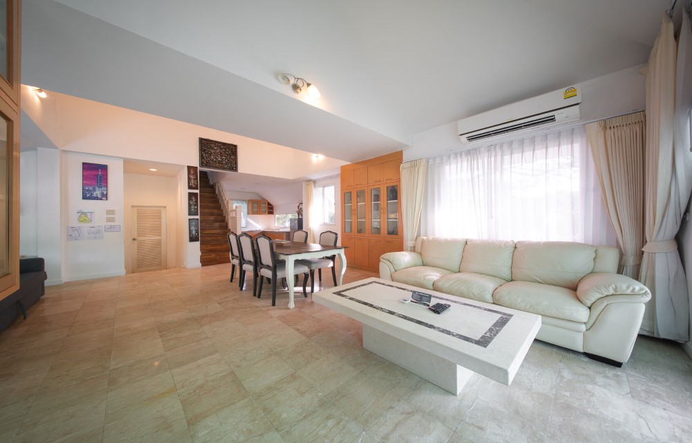 Family suite with balcony