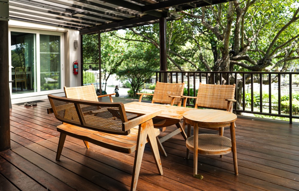 Family 2 beds room with garden view